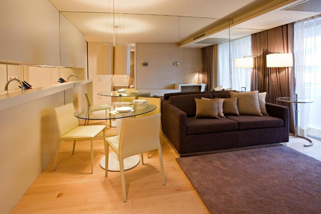 Serviced Boavista Palace Apartment *